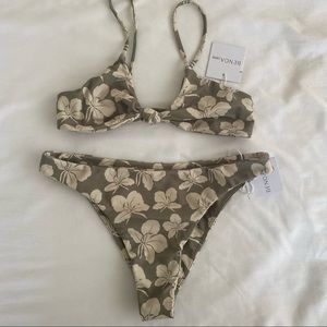 benoa swim butterfly ginger set